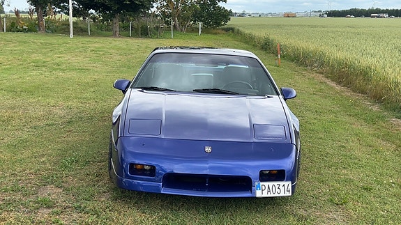 Pontiac Fiero 4 of 5