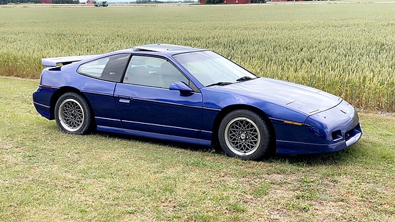 Pontiac Fiero 5 of 5