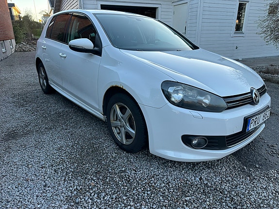 Volkswagen Golf VI 4 of 5