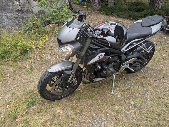 Triumph STREET TRIPLE 765 RS 3 of 5