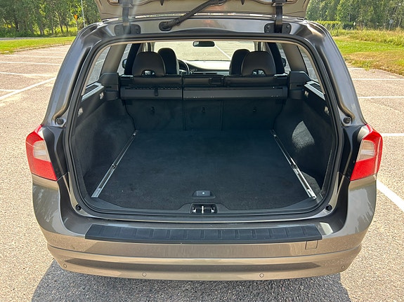 Volvo V70 5 of 5