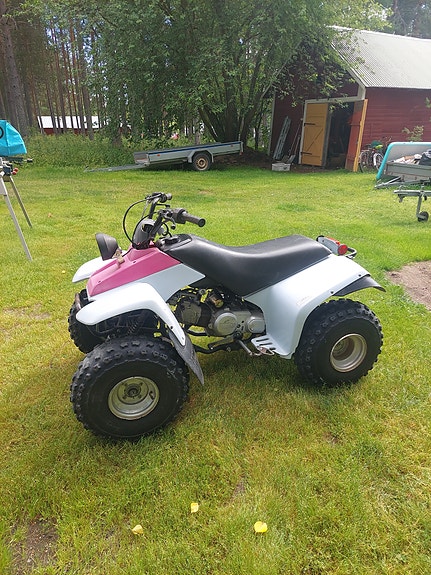 Yamaha Yfm80 2 of 3