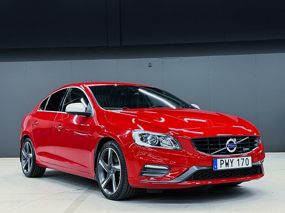 Volvo S60 4 of 5