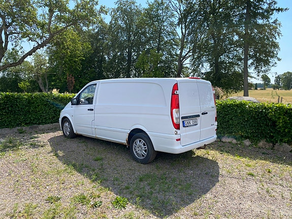 Mercedes-Benz Vito 113 2 of 2
