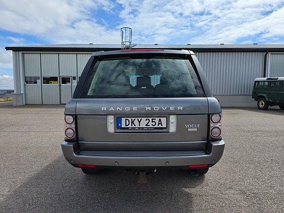 Land Rover Range Rover 4 of 5