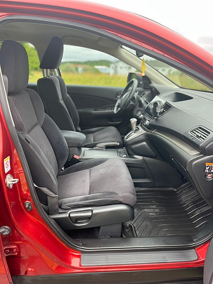 Honda CR-V 8 of 12