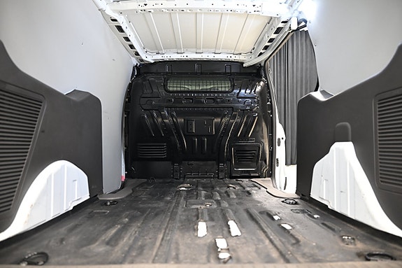 Ford Transit Connect 7 of 25
