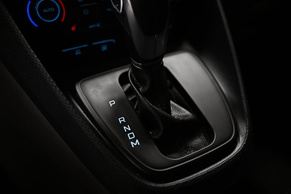 Ford Transit Connect 13 of 25