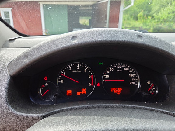 Nissan Navara 9 of 14