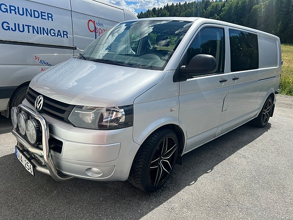 Volkswagen Transporter 2 of 3