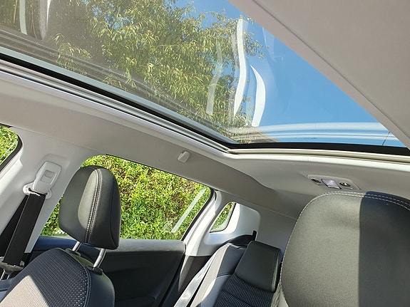 Peugeot 2008 12 of 12