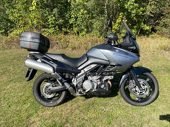 Suzuki DL1000 V-Strom 3 of 4