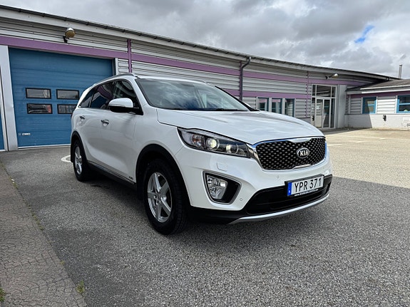 Kia Sorento 3 of 5