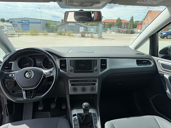 Volkswagen Golf Sportsvan 5 of 14