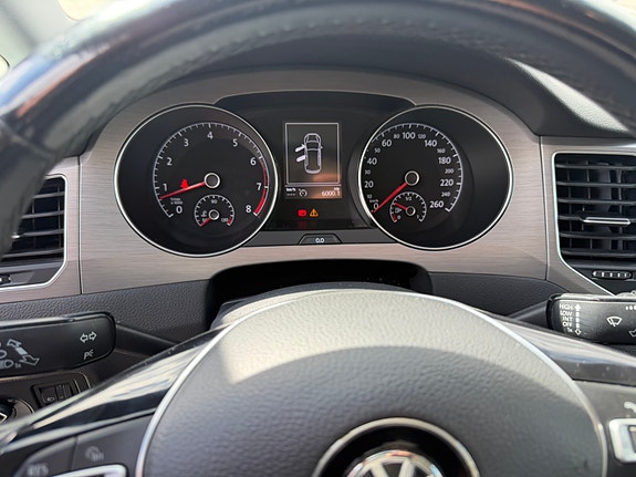 Volkswagen Golf Sportsvan 8 of 14