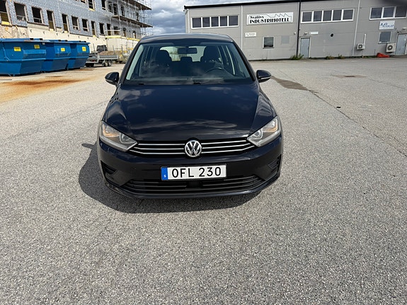 Volkswagen Golf Sportsvan 12 of 14