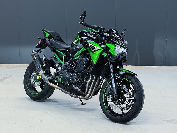 Kawasaki Z900 0.95 Svensksåld 125hk Akrapovic Fullservad