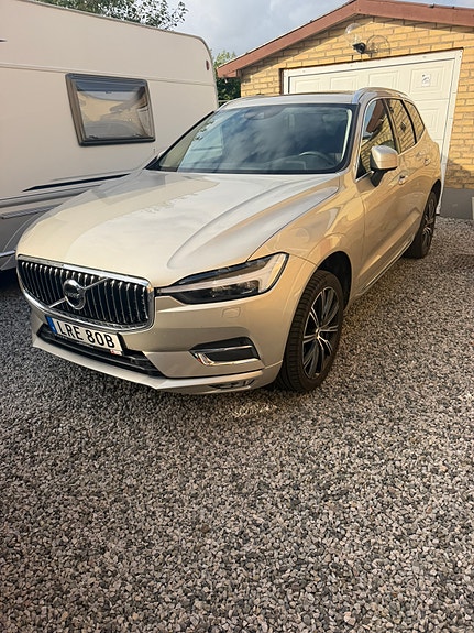 Volvo XC60 2 of 5