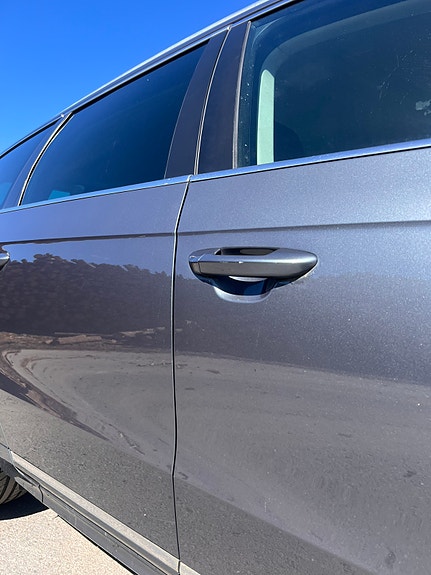 Volkswagen Passat 4 of 14