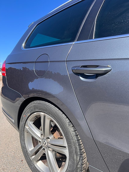 Volkswagen Passat 5 of 14