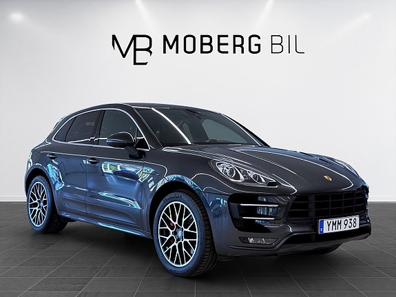 Porsche Macan Turbo 3 of 23