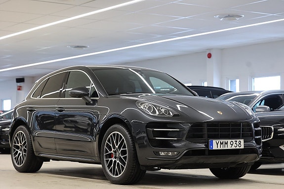 Porsche Macan Turbo 6 of 28