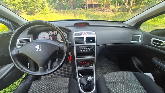 Peugeot 307 8 of 8