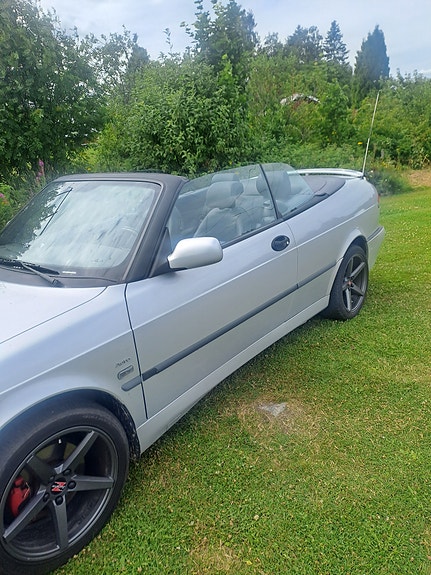 Saab 9-3 6 of 12