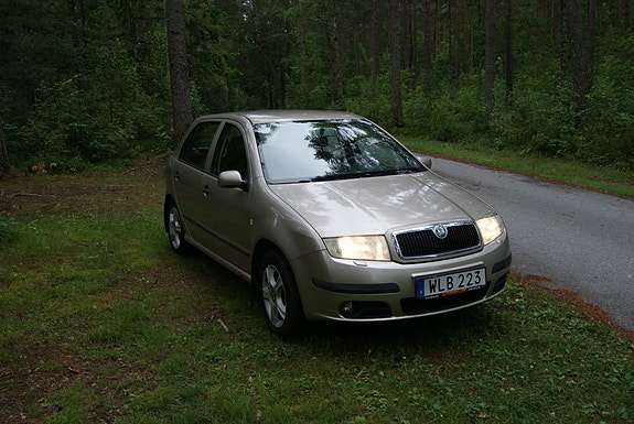 Skoda Fabia 2 of 4