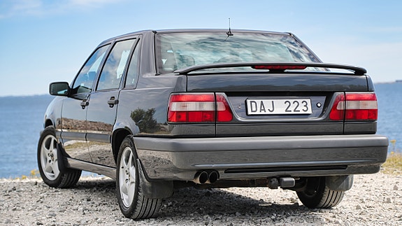 Volvo 850 3 of 5