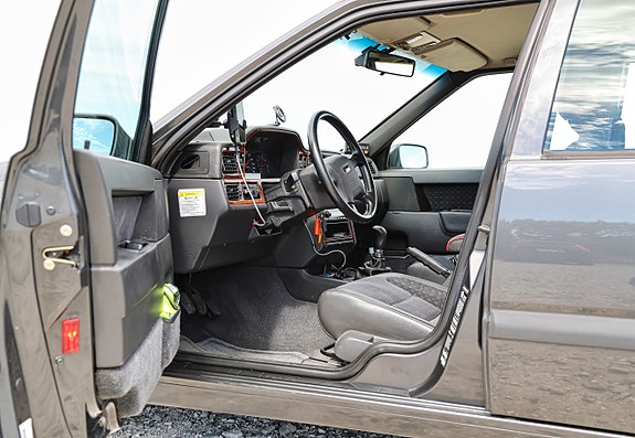 Volvo 850 4 of 5