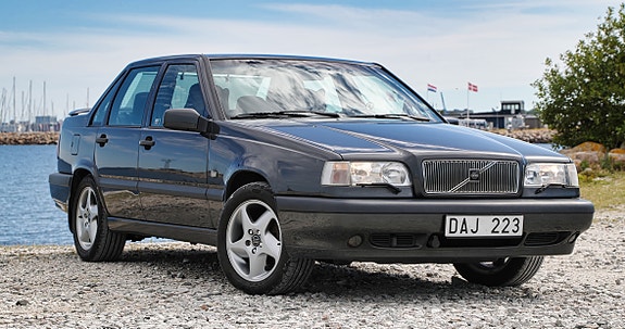 Volvo 850 2 of 5
