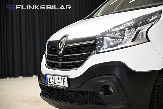 Renault Trafic 13 of 26