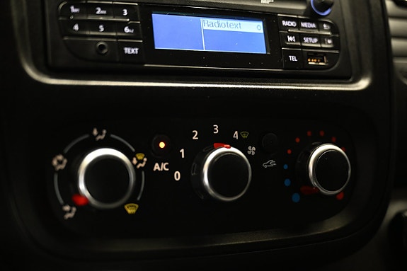 Renault Trafic 21 of 26