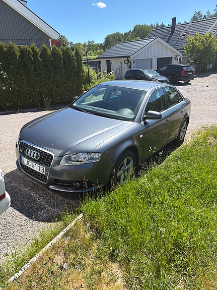 Audi A4 3 of 9