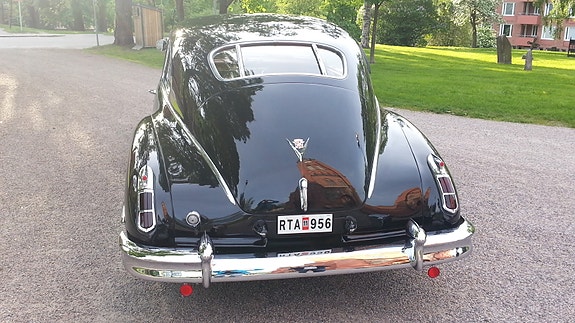 Cadillac Series 62 5 of 10
