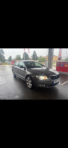 Skoda Superb 4 of 7