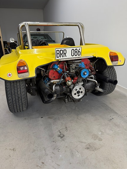 Volkswagen 1300 3 of 6
