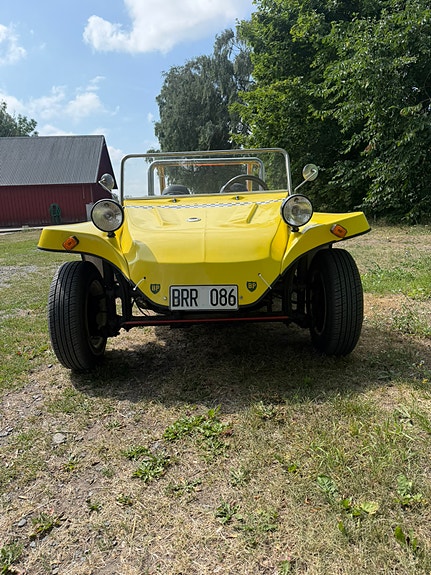 Volkswagen 1300 2 of 6