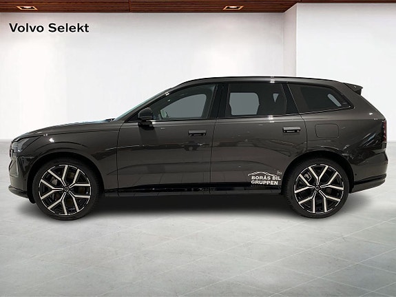 Volvo EX90 3 of 5