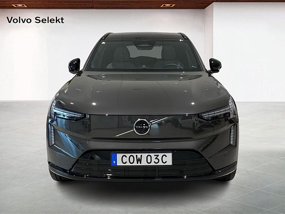 Volvo EX90 8 of 14
