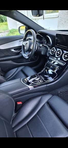 Mercedes-Benz C220 d 4 of 5