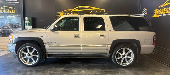 GMC Yukon 8 of 24