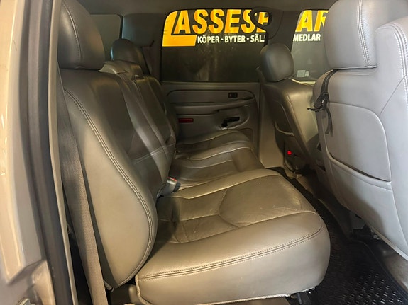 GMC Yukon 19 of 24