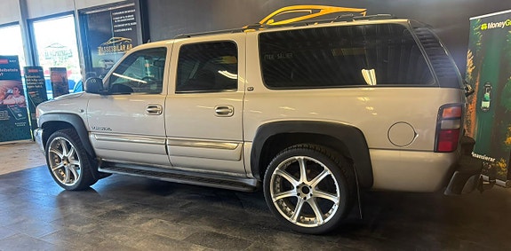 GMC Yukon 9 of 24