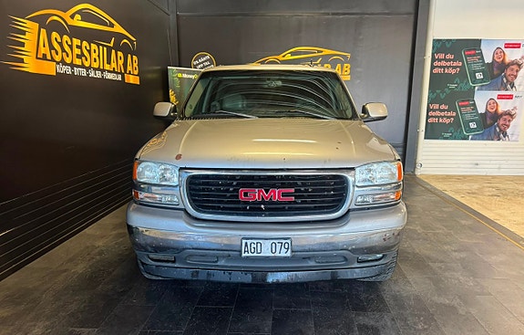GMC Yukon 6 of 24
