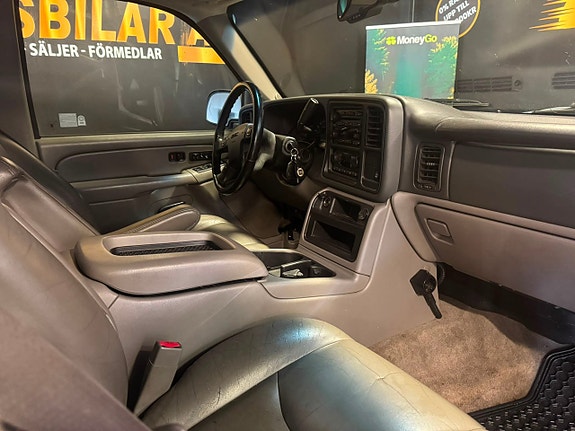 GMC Yukon 24 of 24