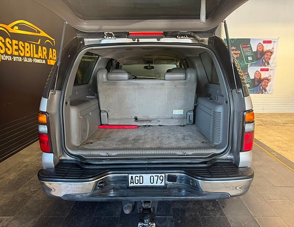 GMC Yukon 11 of 24