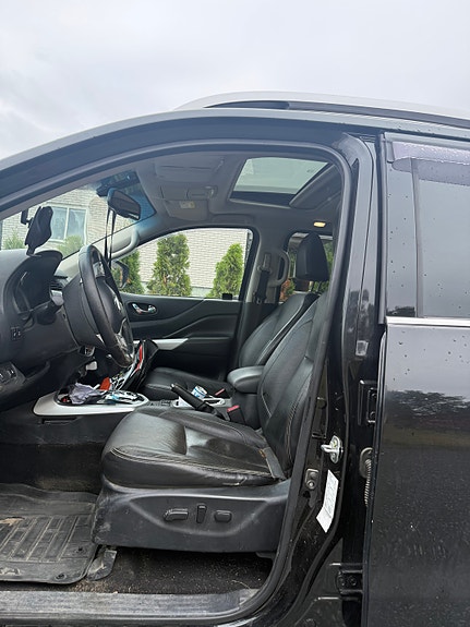 Nissan Navara 10 of 10
