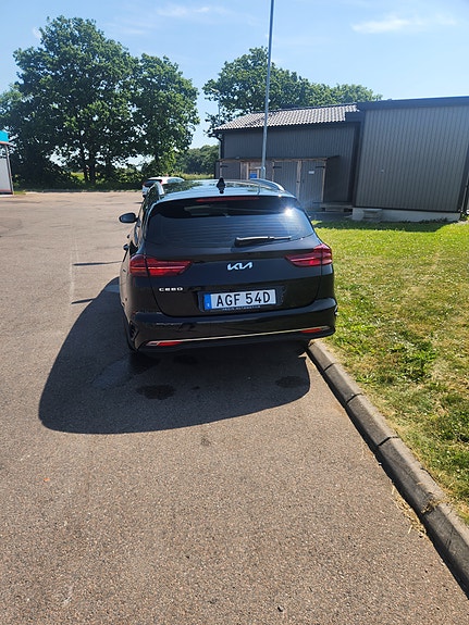 Kia Ceed 2 of 10